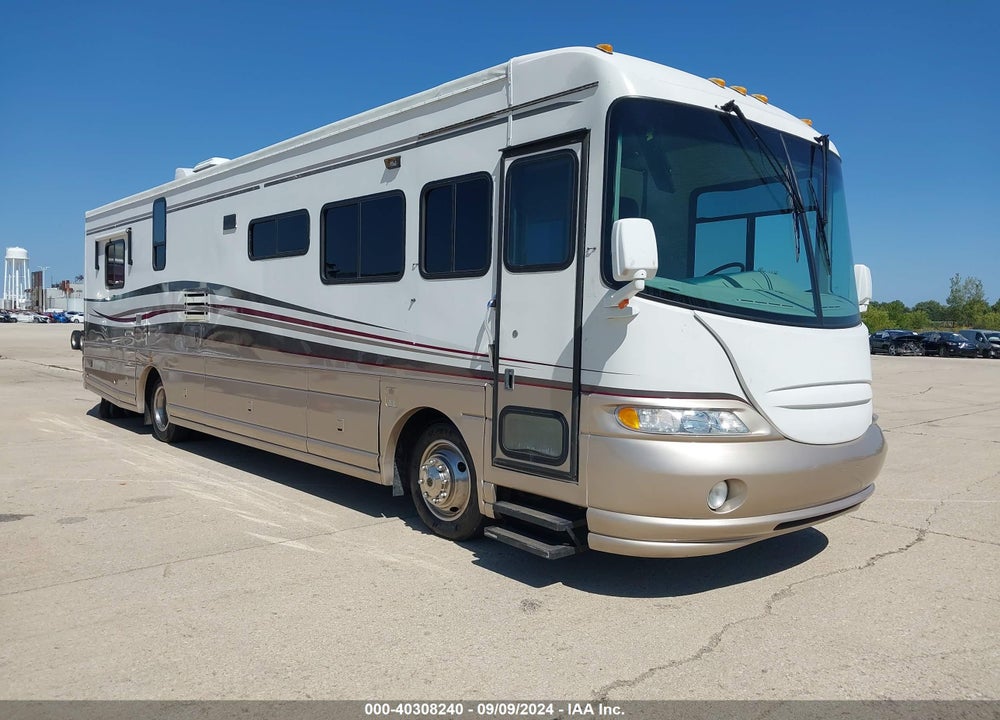1998 FREIGHTLINER CHASSIS X LINE MOTOR HOME VIN: 4UZ6XFBC3WC979855