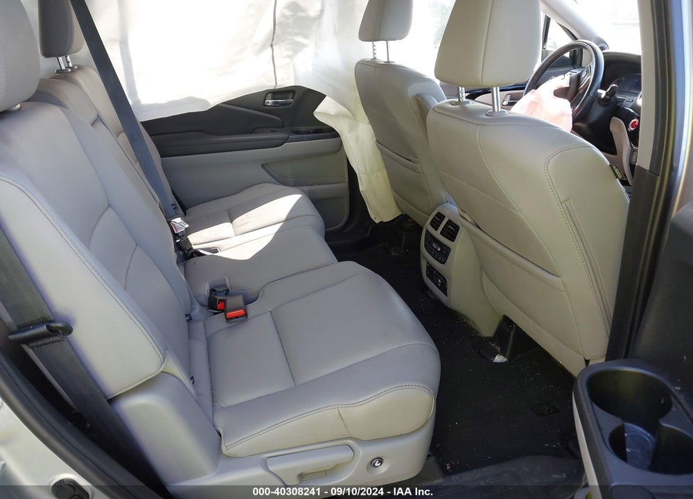 2021 HONDA PILOT AWD TOURING 8 PASSENGER VIN: 5FNYF6H90MB065803