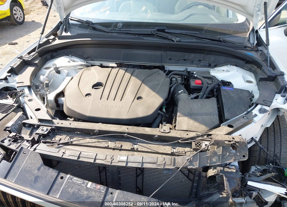 2022 VOLVO XC60 B5 MOMENTUM VIN: YV4L12RK4N1032653
