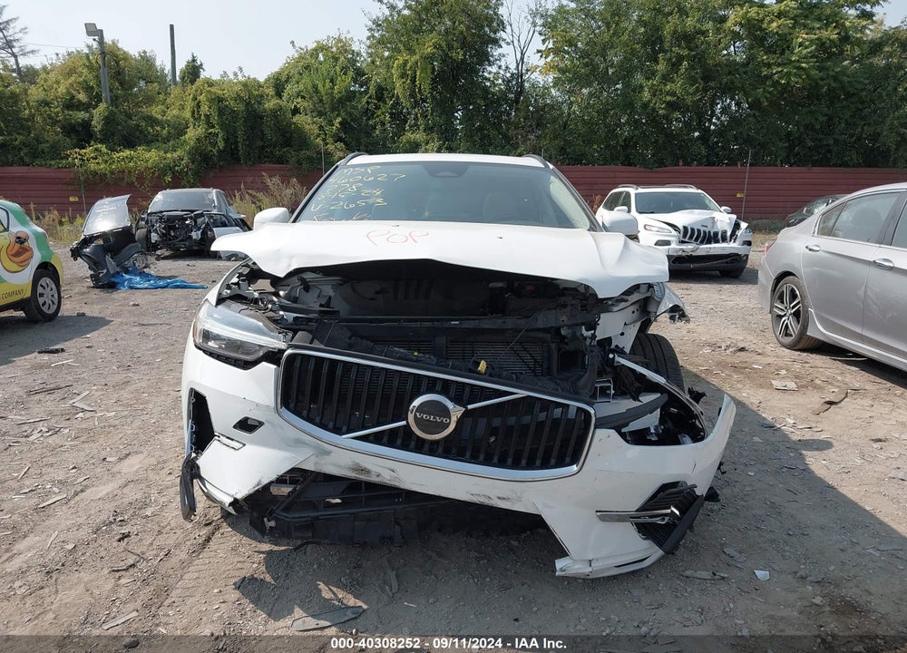 2022 VOLVO XC60 B5 MOMENTUM VIN: YV4L12RK4N1032653