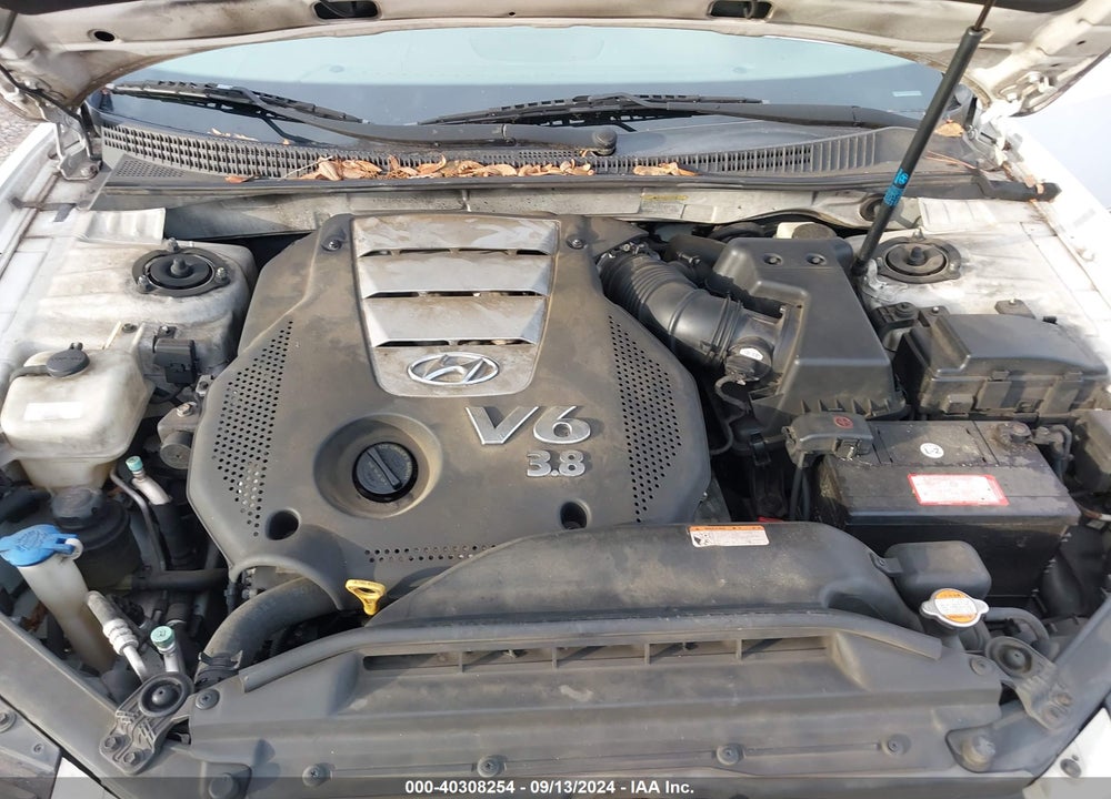 2008 HYUNDAI AZERA LIMITED VIN: KMHFC46F68A332790