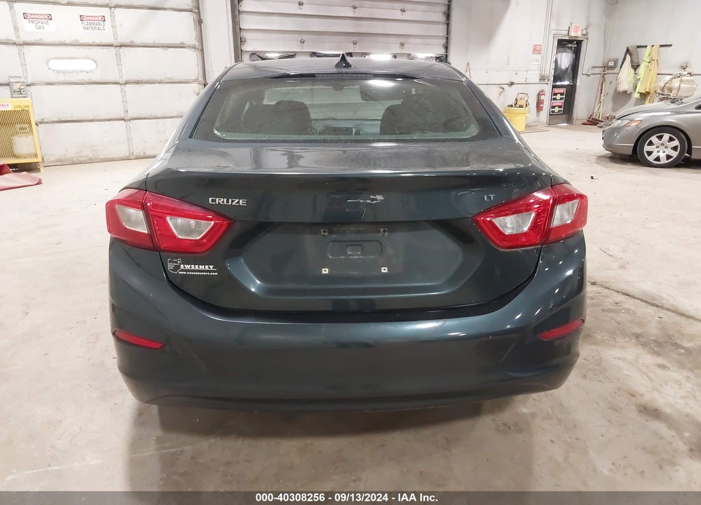 2018 CHEVROLET CRUZE LT AUTO VIN: 1G1BE5SM5J7171612