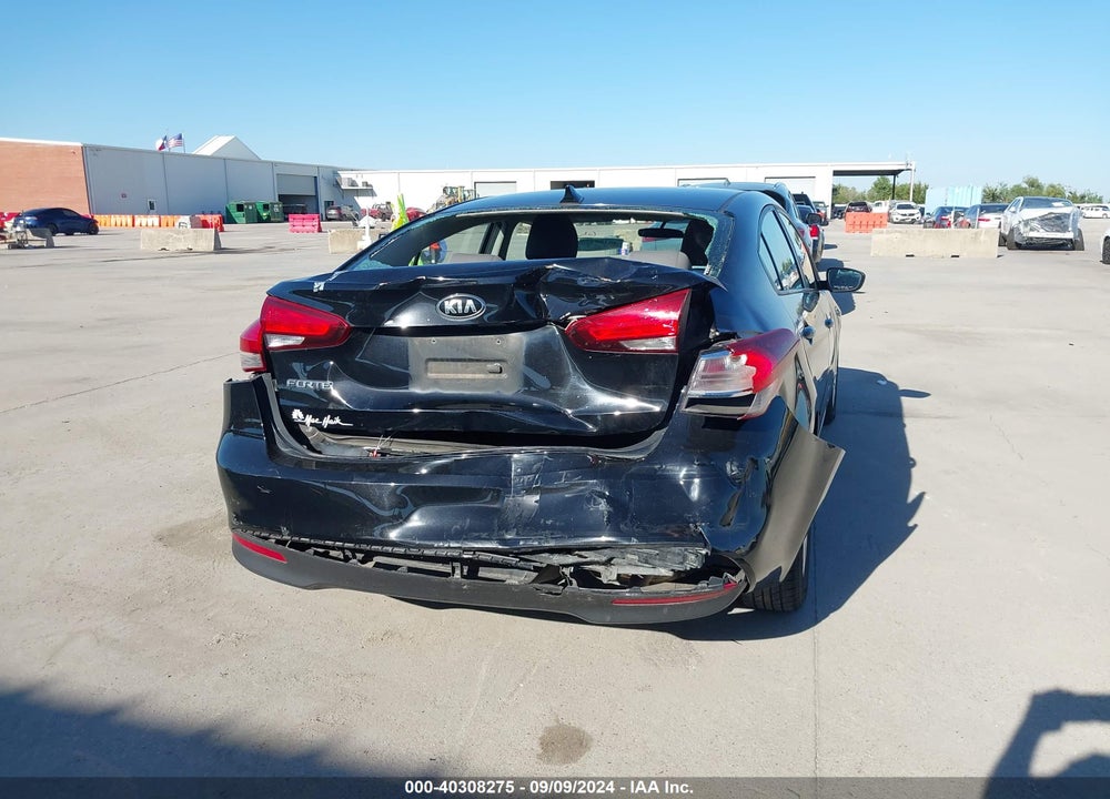 2017 KIA FORTE LX VIN: 3KPFK4A70HE116213