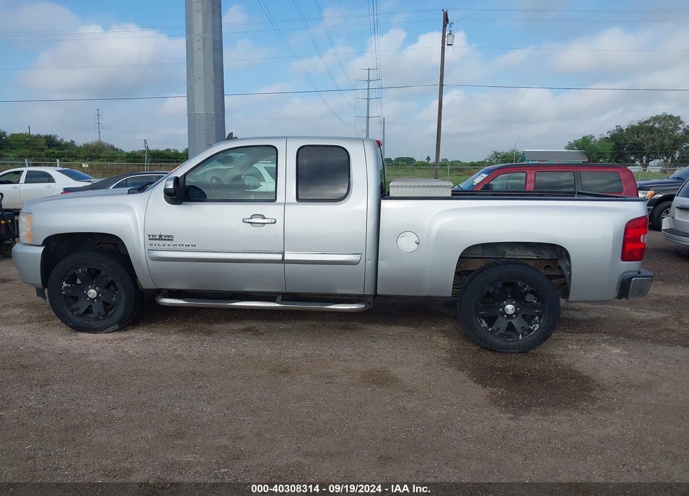 2011 CHEVROLET SILVERADO 1500 LT VIN: 1GCRCSE07BZ224643