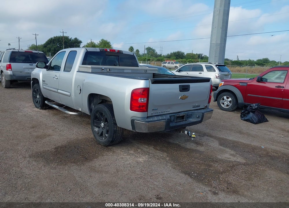 2011 CHEVROLET SILVERADO 1500 LT VIN: 1GCRCSE07BZ224643