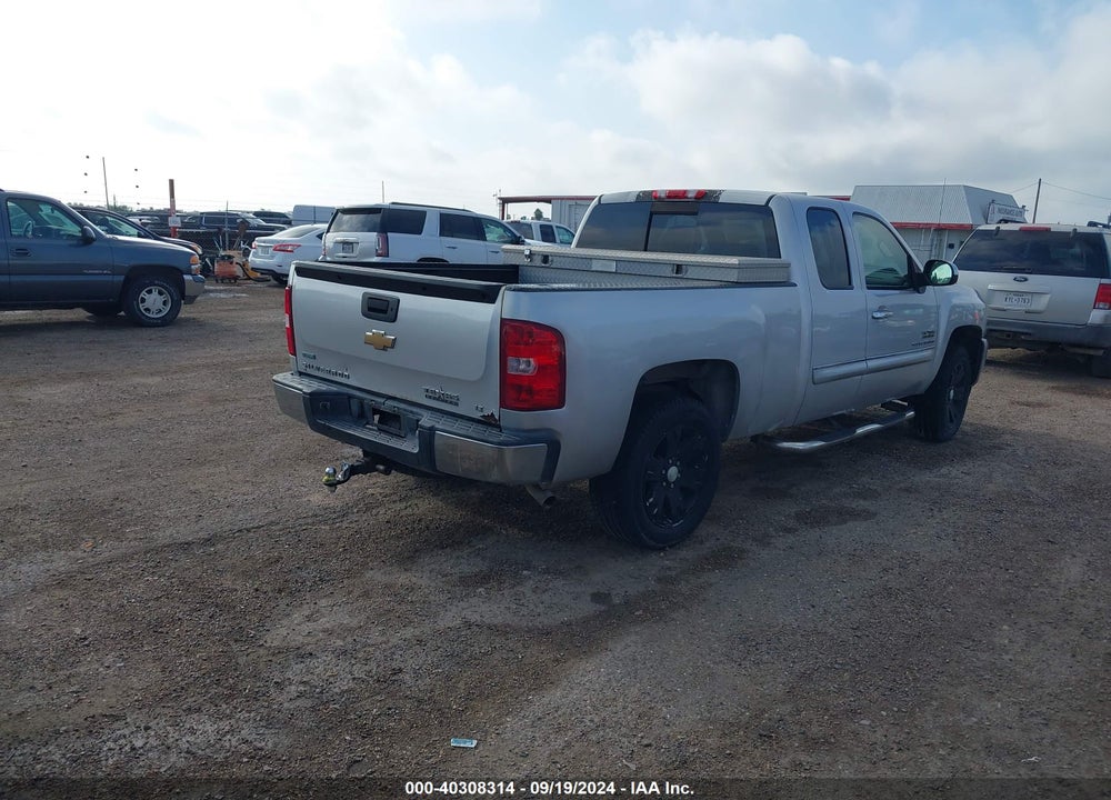 2011 CHEVROLET SILVERADO 1500 LT VIN: 1GCRCSE07BZ224643