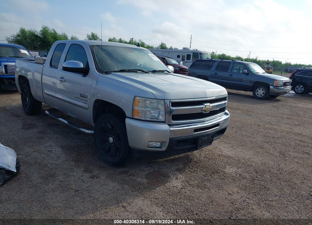 2011 CHEVROLET SILVERADO 1500 LT VIN: 1GCRCSE07BZ224643