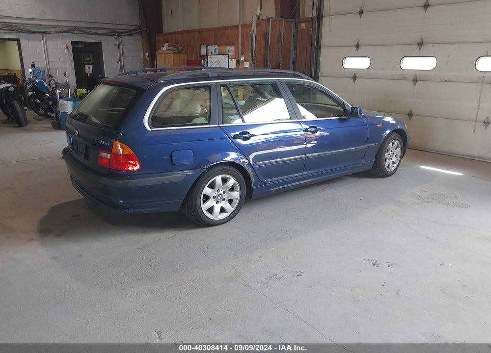 2004 BMW 325XIT VIN: WBAEP33434PF03715