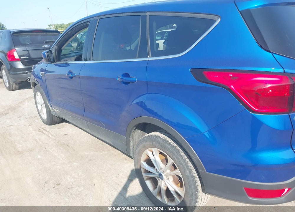 2019 FORD ESCAPE SE VIN: 1FMCU0GD9KUA94672