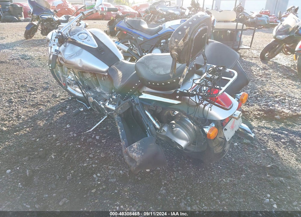2008 HONDA VTX1300 C VIN: 1HFSC55048A400645