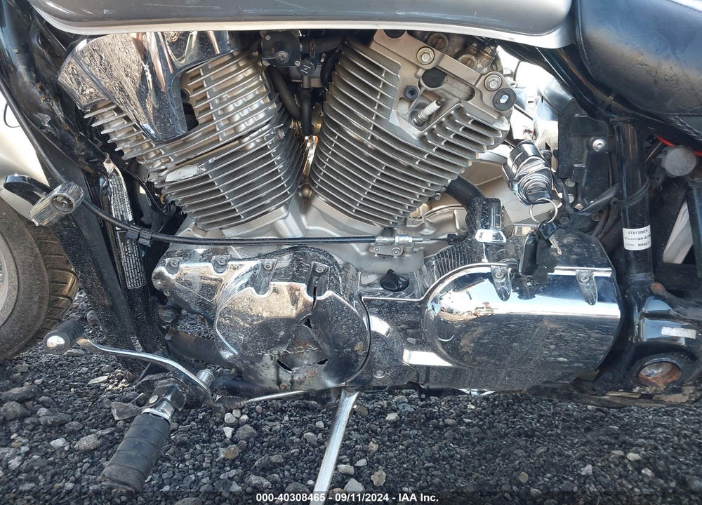 2008 HONDA VTX1300 C VIN: 1HFSC55048A400645