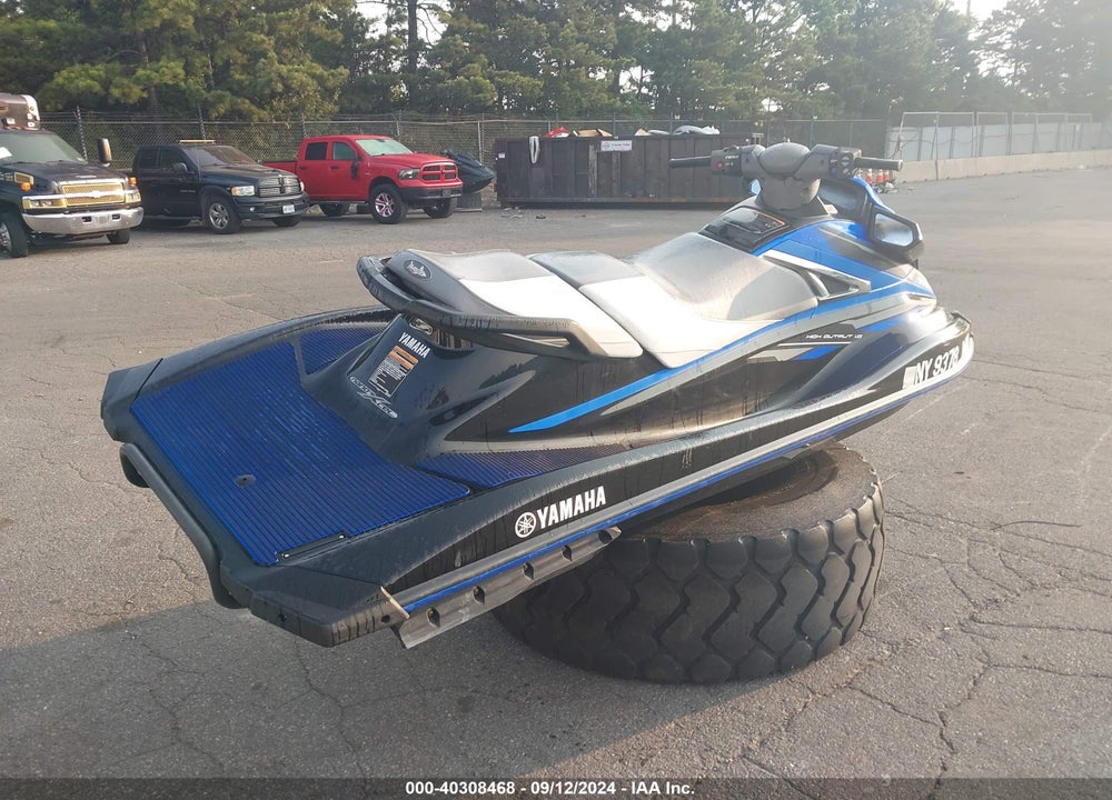 2018 YAMAHA VX DELUXE VIN: 00000YAMA3881E818
