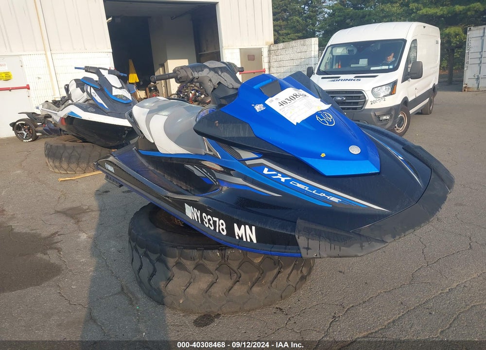 2018 YAMAHA VX DELUXE VIN: 00000YAMA3881E818