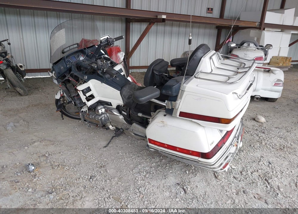 1994 HONDA GL1500 SE VIN: 1HFSC2232RA601376