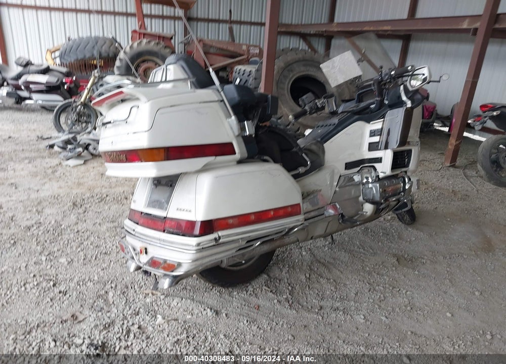 1994 HONDA GL1500 SE VIN: 1HFSC2232RA601376