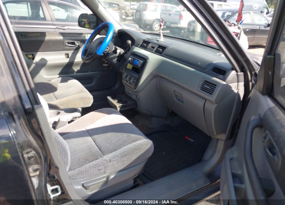 1998 HONDA CR-V EX VIN: JHLRD186XWC067452