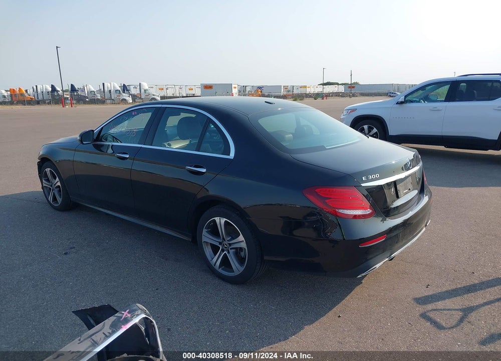 2019 MERCEDES-BENZ E 300 4MATIC VIN: WDDZF4KB9KA624085