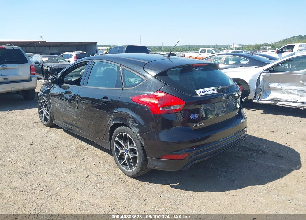 2015 FORD FOCUS SE VIN: 1FADP3K23FL293581