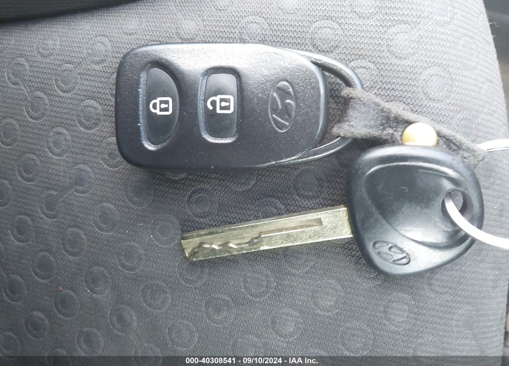 2012 HYUNDAI ACCENT SE VIN: KMHCU5AE8CU055023