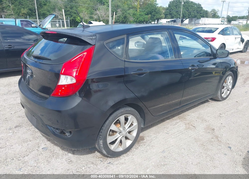 2012 HYUNDAI ACCENT SE VIN: KMHCU5AE8CU055023