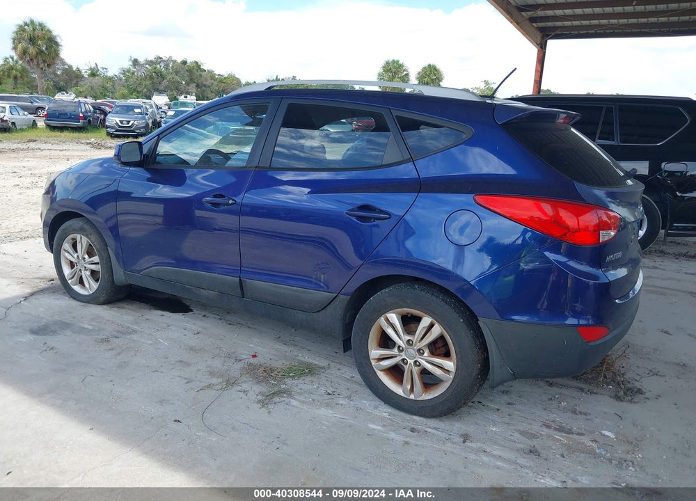2011 HYUNDAI TUCSON GLS VIN: KM8JU3AC8BU279482