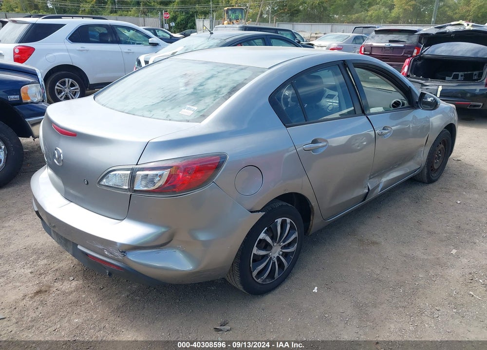 2011 MAZDA 3 I SPORT VIN: JM1BL1UF9B1411768
