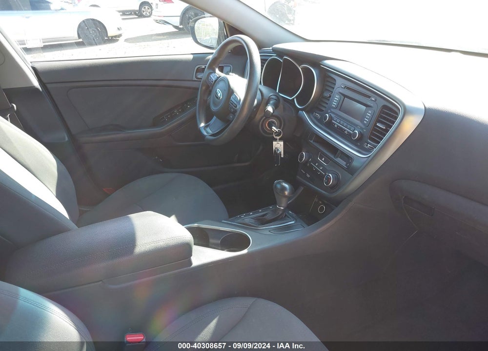 2015 KIA OPTIMA LX VIN: KNAGM4A74F5652795