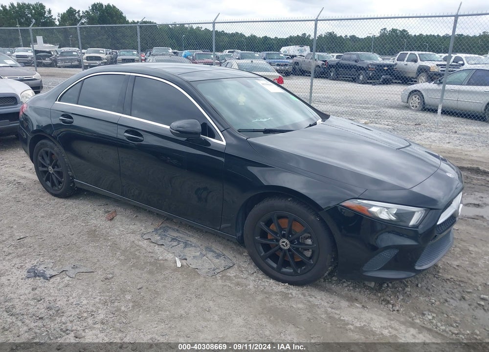 2019 MERCEDES-BENZ A 220 4MATIC VIN: WDD3G4FB4KW026504