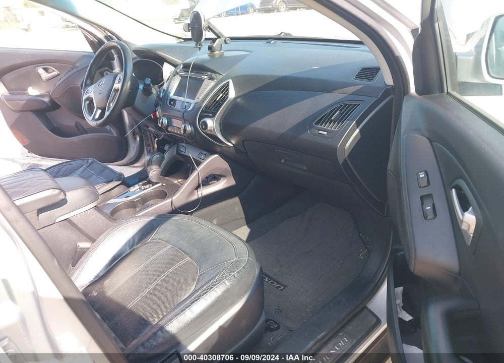 2013 HYUNDAI TUCSON LIMITED VIN: KM8JU3AC4DU548452