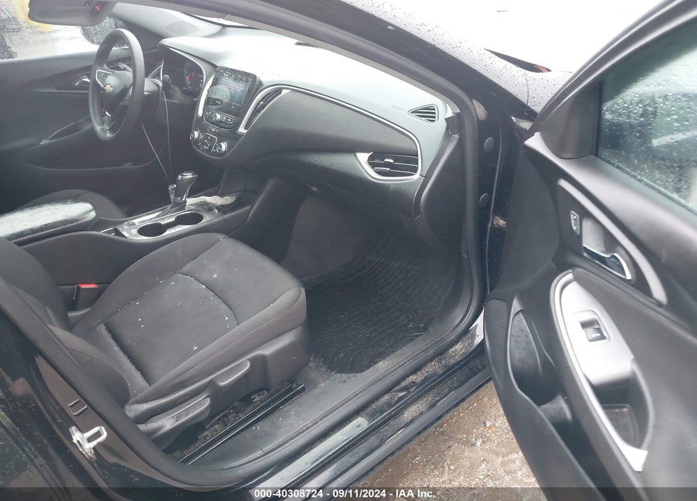 2019 CHEVROLET MALIBU 1LS VIN: 1G1ZB5ST5KF142861