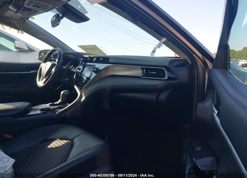 2019 TOYOTA CAMRY SE VIN: 4T1B11HK2KU260523