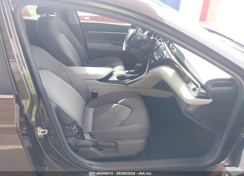 2020 TOYOTA CAMRY LE VIN: 4T1C11AK2LU900049