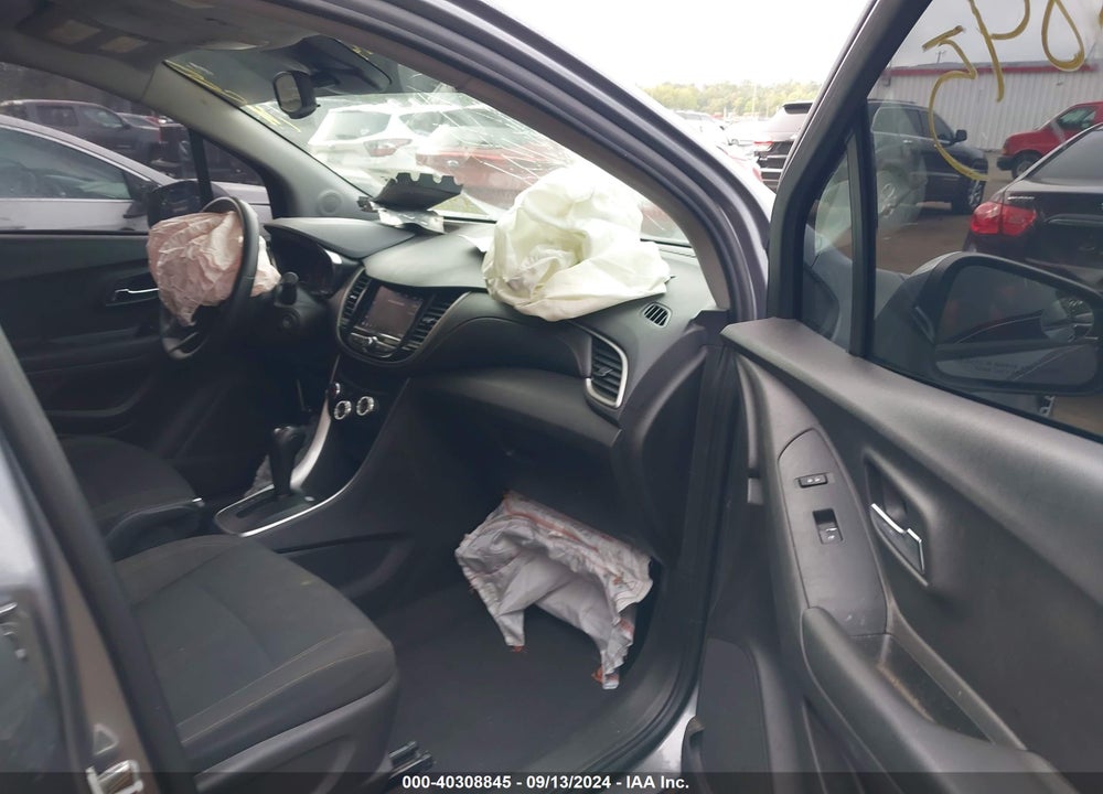 2020 CHEVROLET TRAX FWD LS VIN: 3GNCJKSB3LL276918
