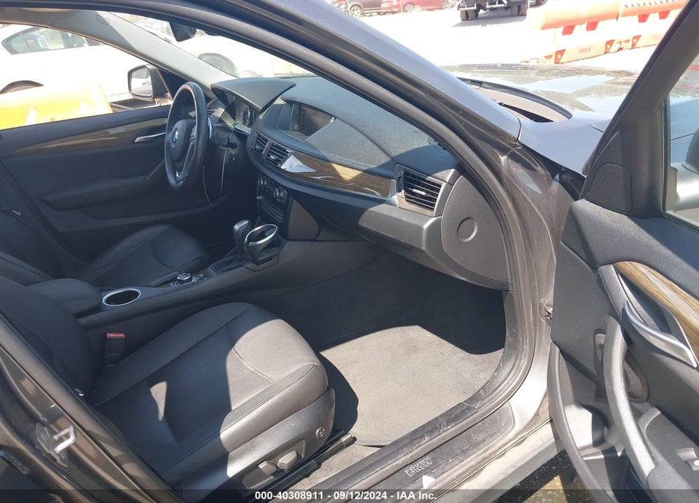 2015 BMW X1 XDRIVE35I VIN: WBAVM5C53FVV94977