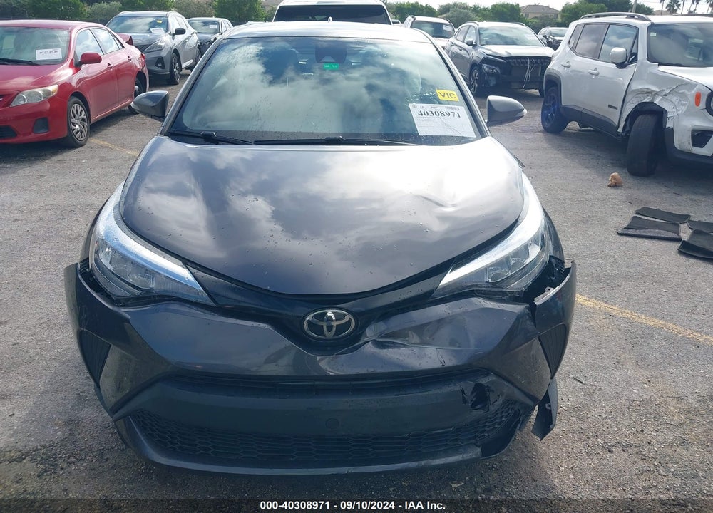 2021 TOYOTA C-HR XLE VIN: JTNKHMBX8M1105156