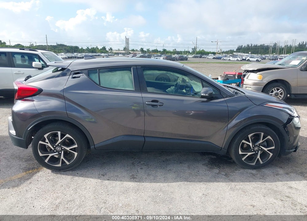 2021 TOYOTA C-HR XLE VIN: JTNKHMBX8M1105156
