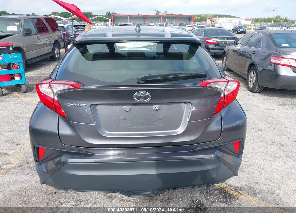 2021 TOYOTA C-HR XLE VIN: JTNKHMBX8M1105156