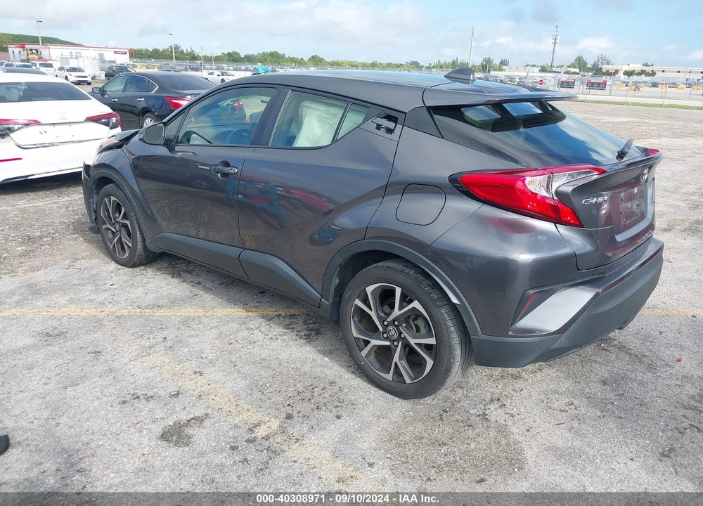 2021 TOYOTA C-HR XLE VIN: JTNKHMBX8M1105156
