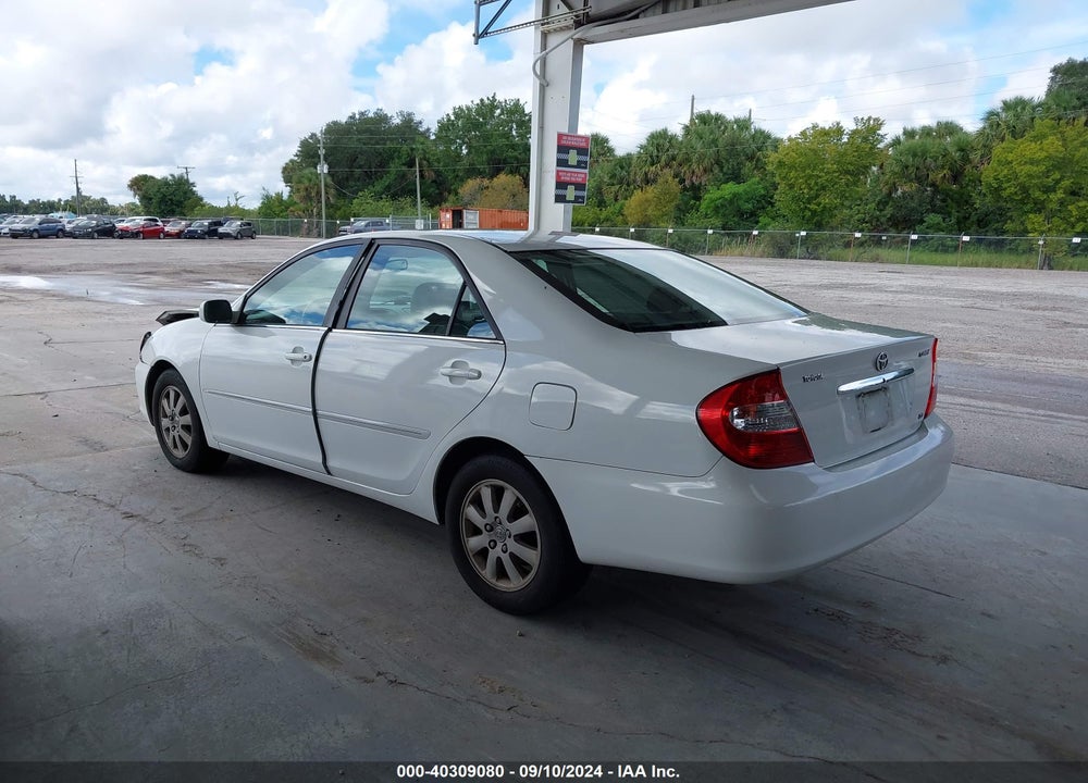 2004 TOYOTA CAMRY XLE VIN: 4T1BE32K84U365644