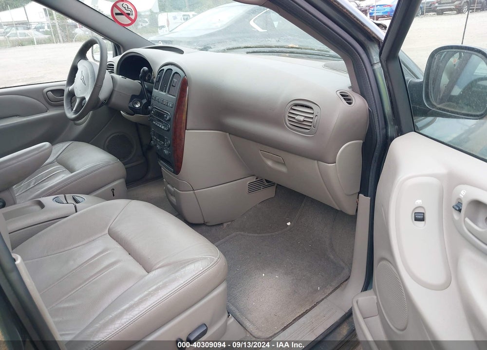 2002 CHRYSLER TOWN & COUNTRY LXI VIN: 2C8GP54L42R748821