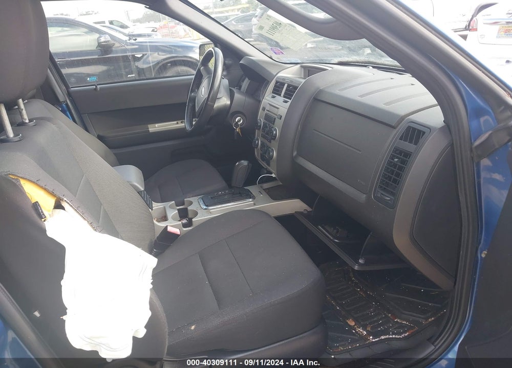 2010 FORD ESCAPE VIN: 1FMCU9DG2AKB43644