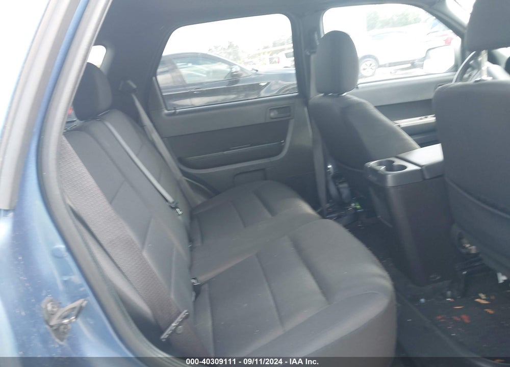 2010 FORD ESCAPE VIN: 1FMCU9DG2AKB43644