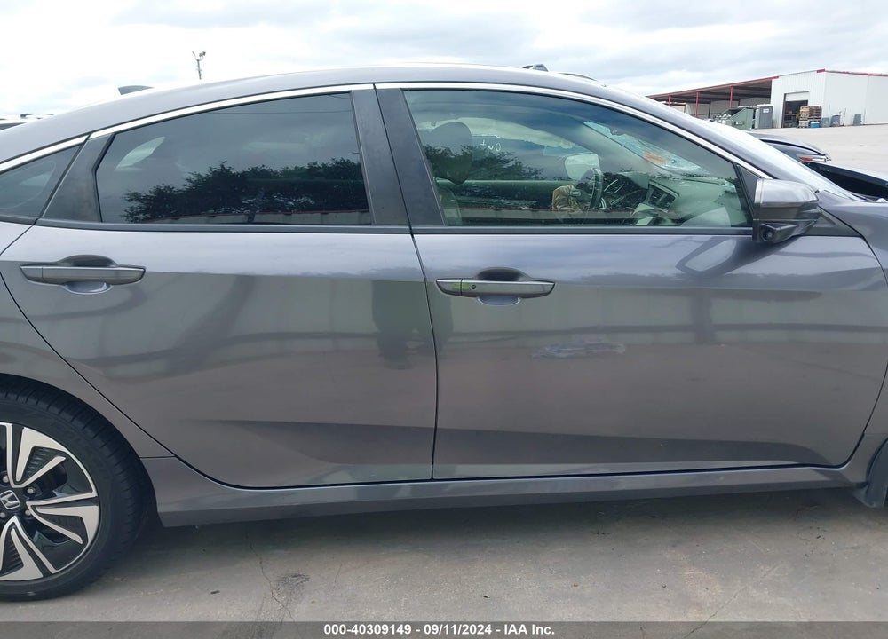 2018 HONDA CIVIC EX-L VIN: JHMFC1F77JX036853