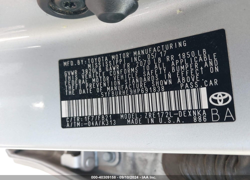 2017 TOYOTA COROLLA LE VIN: 5YFBURHE9HP691838