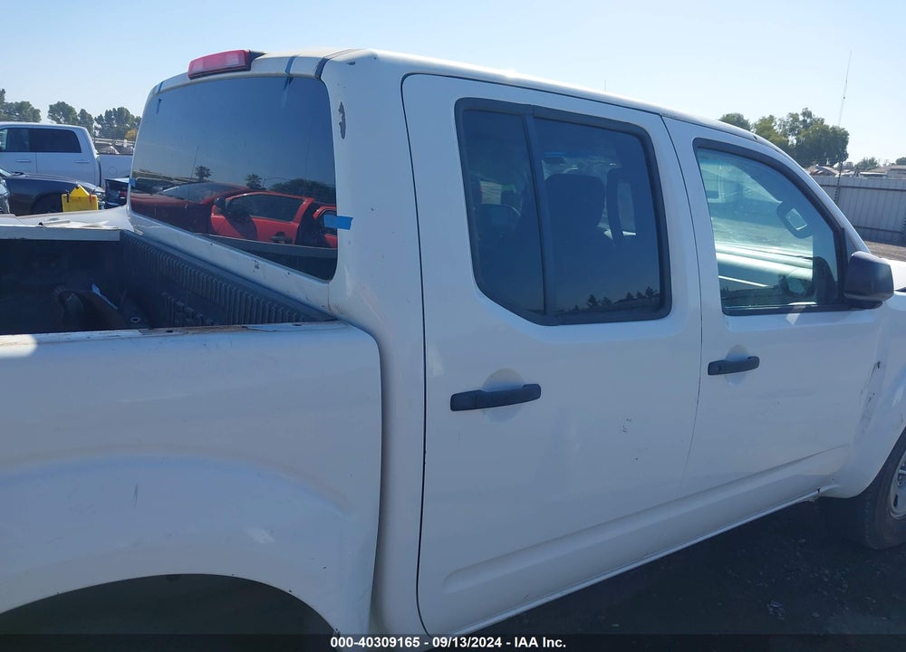 2015 NISSAN FRONTIER S VIN: 1N6AD0ER4FN743981