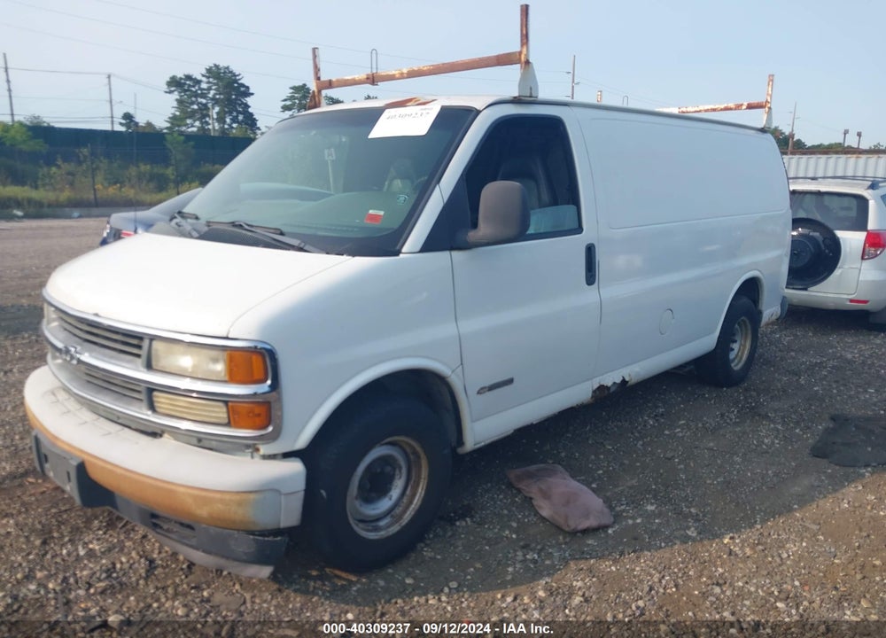2002 CHEVROLET EXPRESS VIN: 1GCFG15W121109752