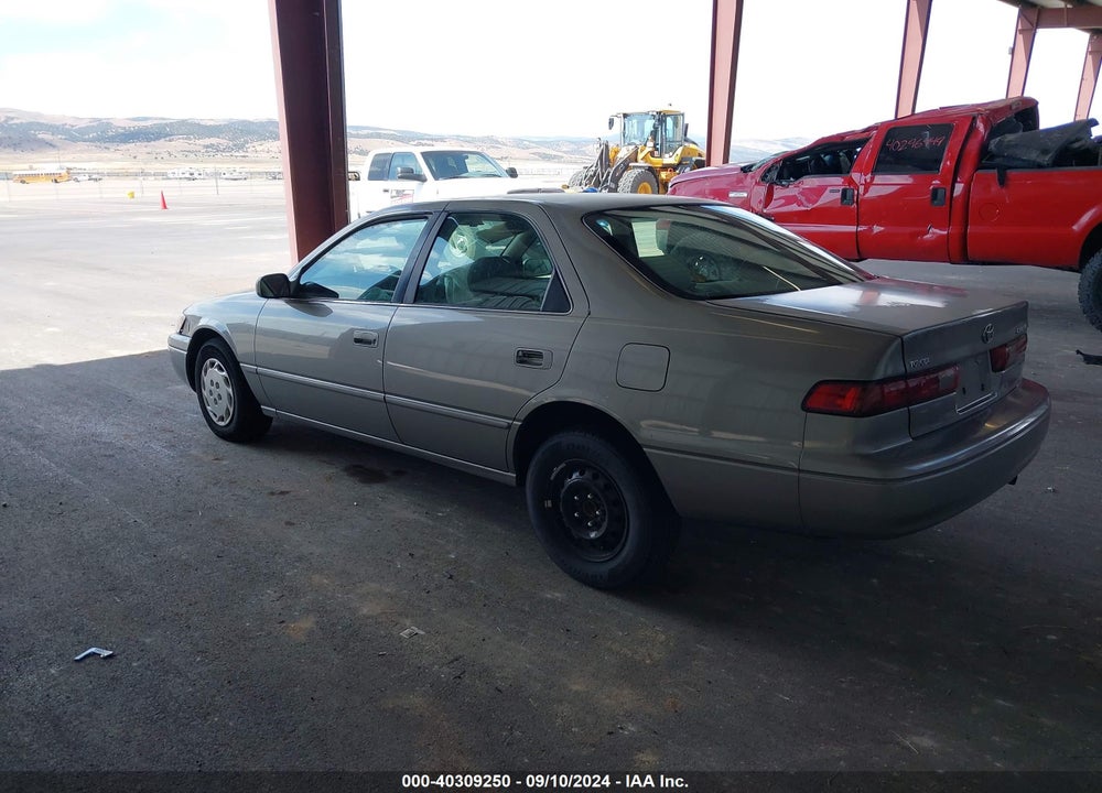 1997 TOYOTA CAMRY LE VIN: 4T1BG22K4VU143933