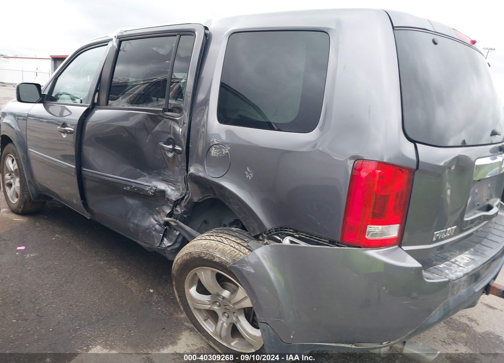2015 HONDA PILOT EX-L VIN: 5FNYF3H56FB004096