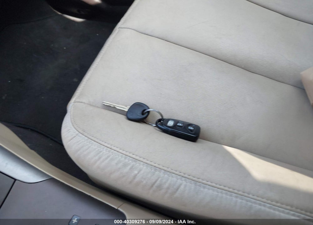 2010 HYUNDAI SONATA LIMITED VIN: 5NPEU4AC7AH612551