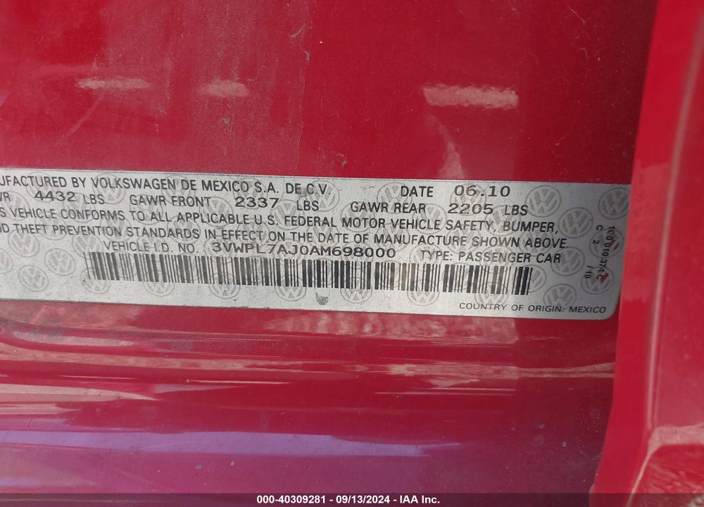 2010 VOLKSWAGEN JETTA TDI VIN: 3VWPL7AJ0AM698000